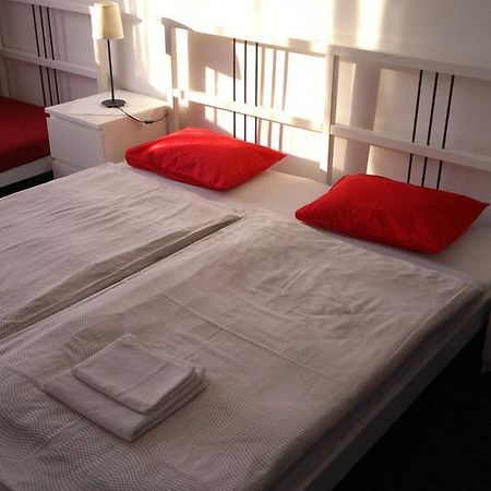 Apartment Maximilian Bratislava Chambre photo