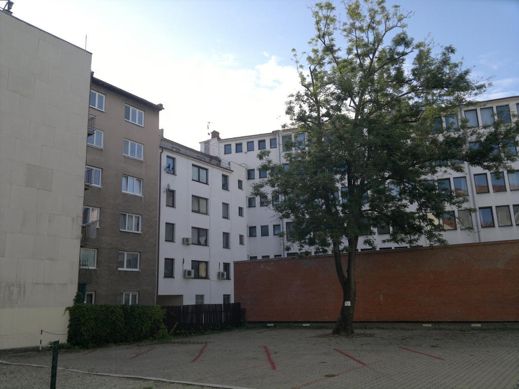 Apartment Maximilian Bratislava Extérieur photo