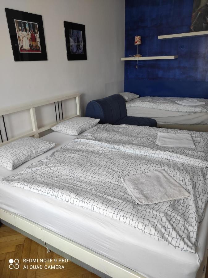 Apartment Maximilian Bratislava Extérieur photo