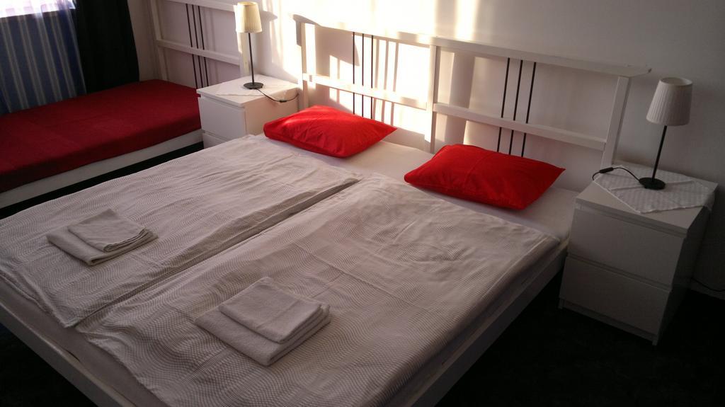 Apartment Maximilian Bratislava Chambre photo