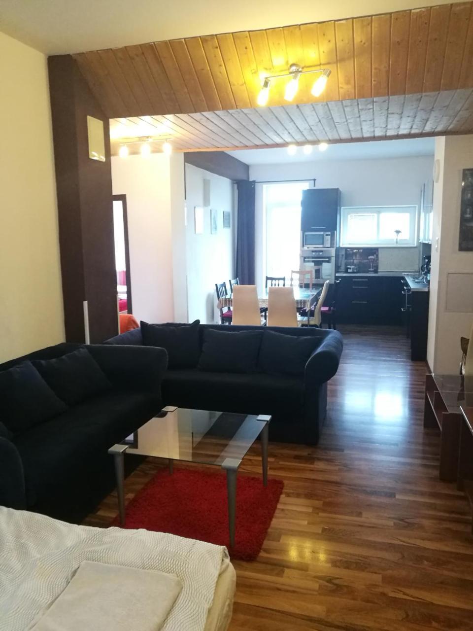 Apartment Maximilian Bratislava Extérieur photo